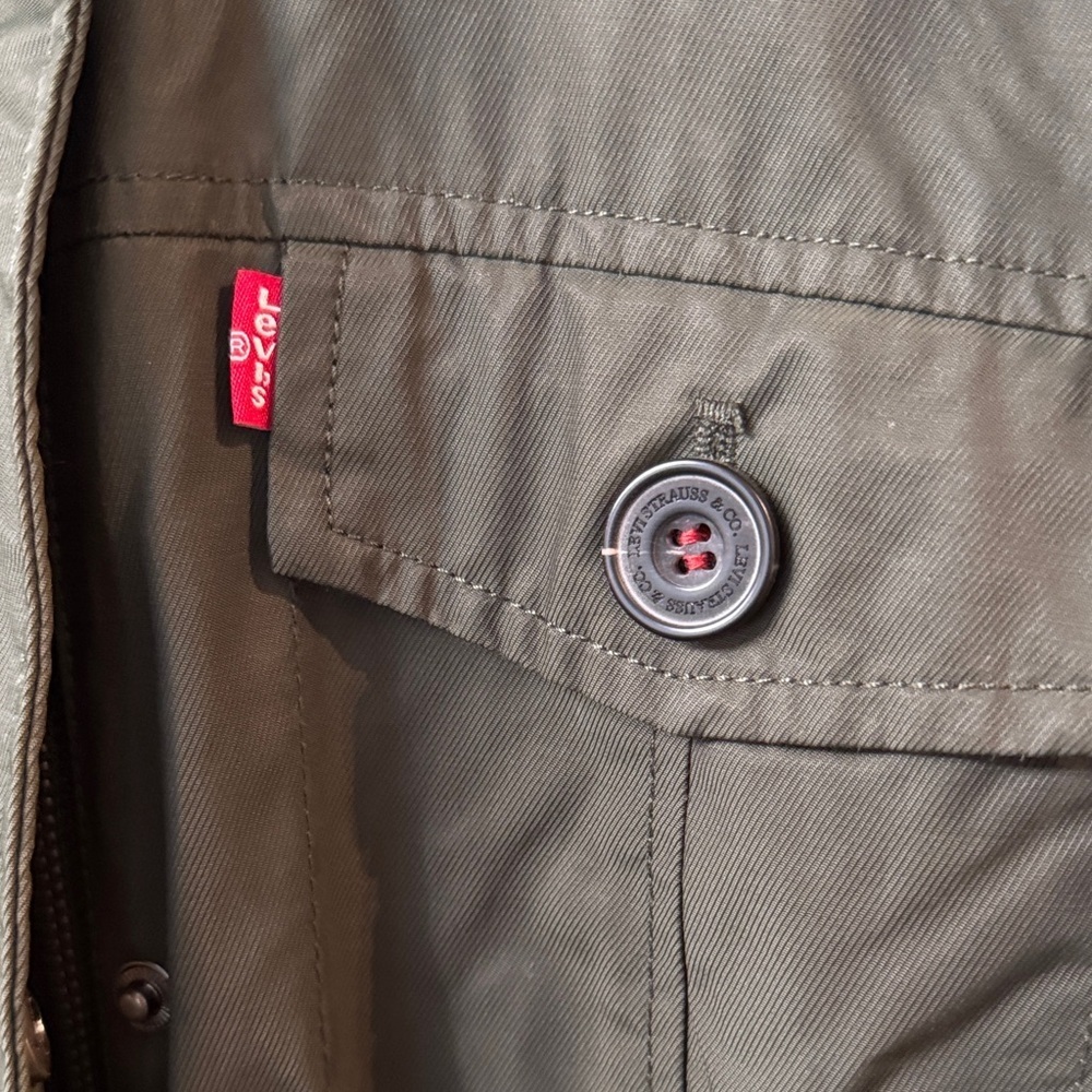 Levi's Women's Olive Utility Jacket with Faux Fur Trim EUC S - Picture 2 of 11